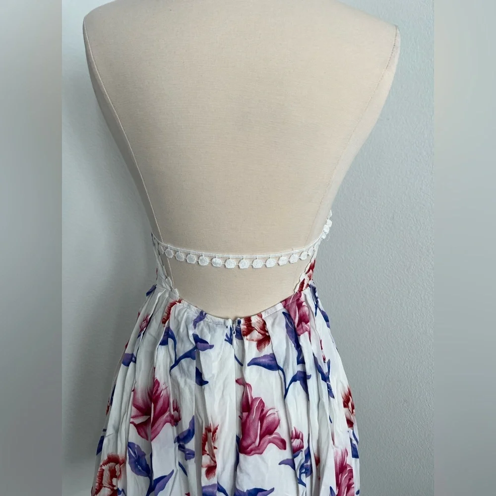 Floral Hawaii Romper/Dress - Picture 7 of 11